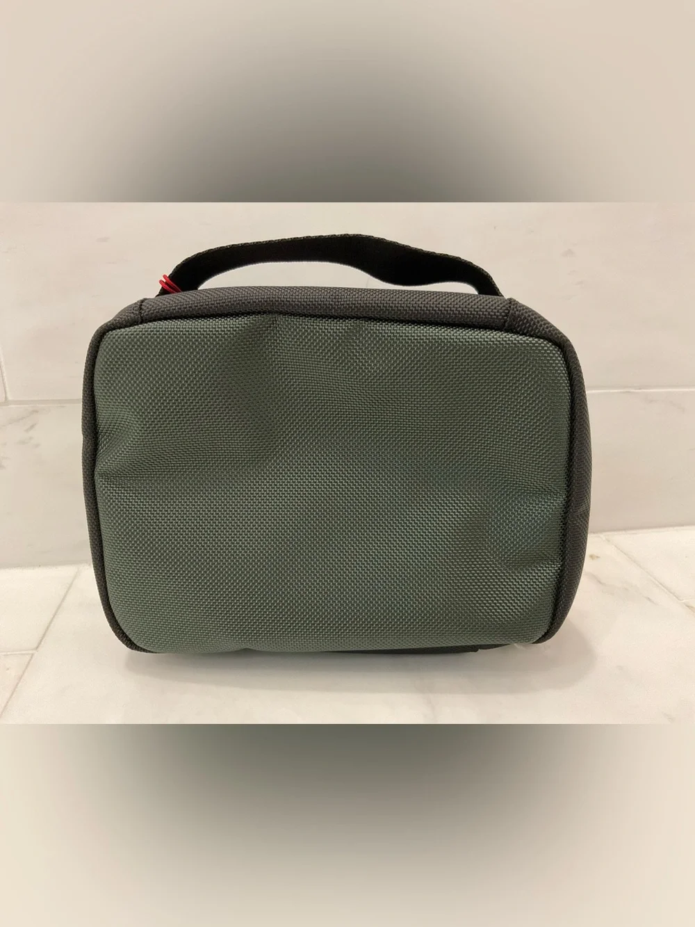 NEW TUMI Zippered CUBE TRAVEL POUCH - Cosmetic Bag - SPRUCE GREEN